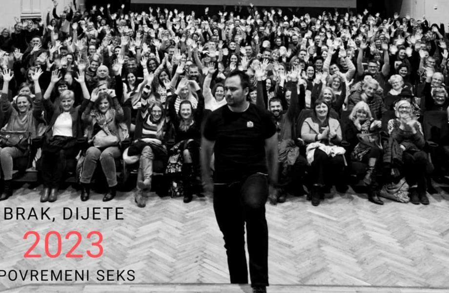 Hit stand up komedija "Brak, dijete i povremeni sex"